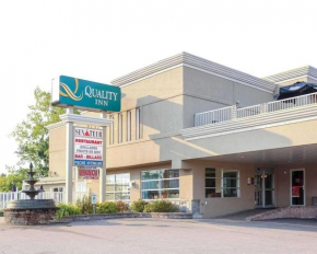Гостиница Quality Inn Mont-Laurier  Мон-Лорье